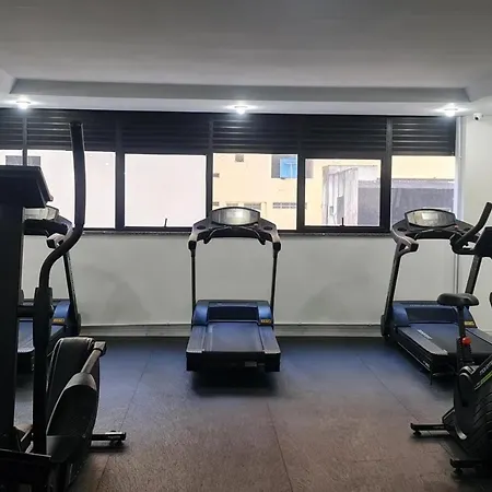 Apto Aconchegante, Bem Localizado, Churrasqueira Na Varanda, Servico De Limpeza Diaria, Servico De Praia - Pitangueiras - Guaruja-2